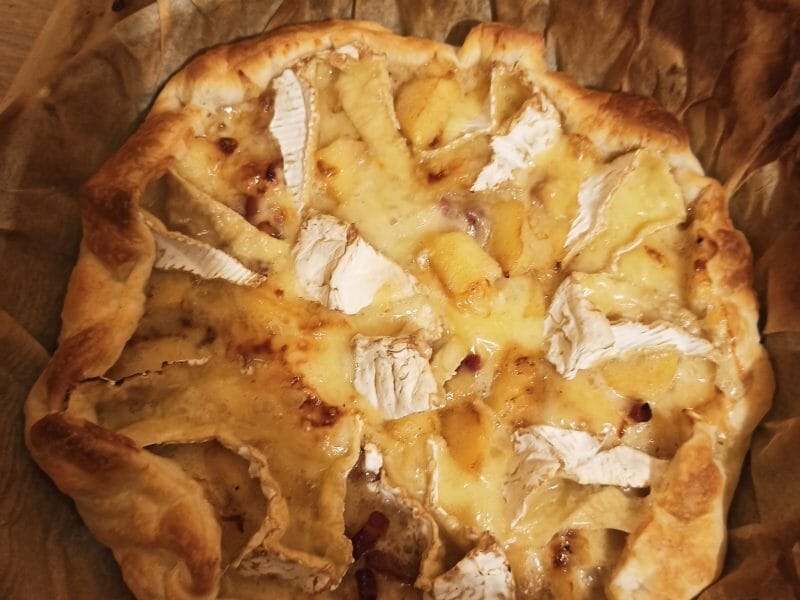 Cliquez pour zoomer ! Tarte au camembert, pommes et lardons Thermomix par Virginie77990209
