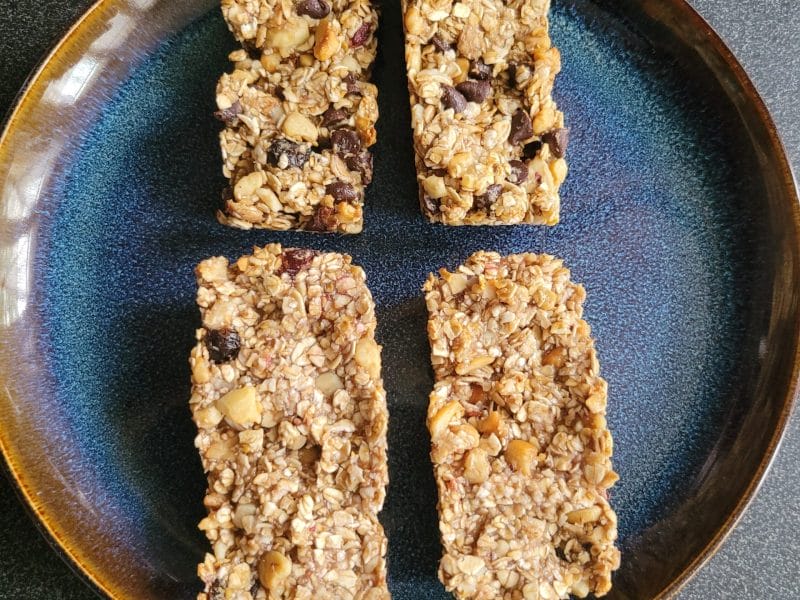 Cliquez pour zoomer ! Barres de céréales à l’avoine, noisettes, banane et chocolat Thermomix par matoo92