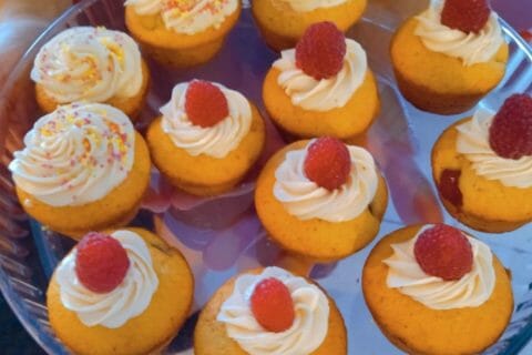 Cliquez pour zoomer ! Cupcakes à la framboise Thermomix par celine4583