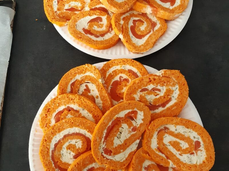 Cliquez pour zoomer ! Roulé à la tomate, saumon et fromage Thermomix par celine4583