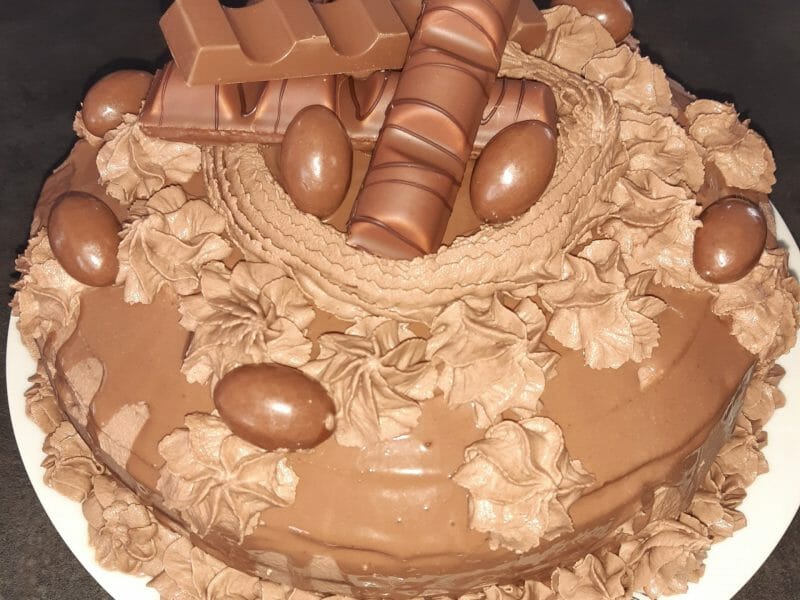 Cliquez pour zoomer ! Layer cake Kinder Bueno Thermomix par celine4583