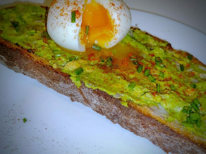 Cliquez pour zoomer ! Tartine avocat et oeuf mollet Thermomix par Bilal357