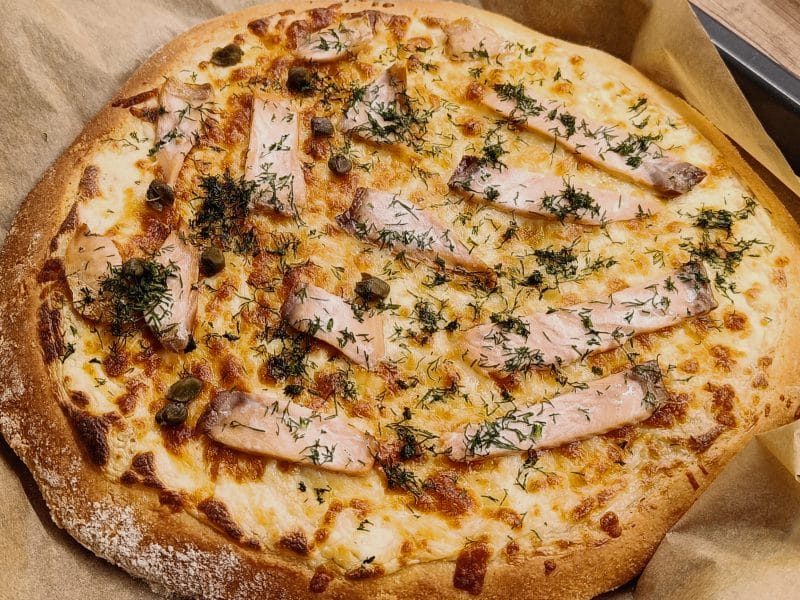 Cliquez pour zoomer ! Pizza au saumon et sauce kiri Thermomix par Bilal357