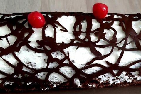 Cliquez pour zoomer ! Bûche forêt noire Thermomix par marmelsas