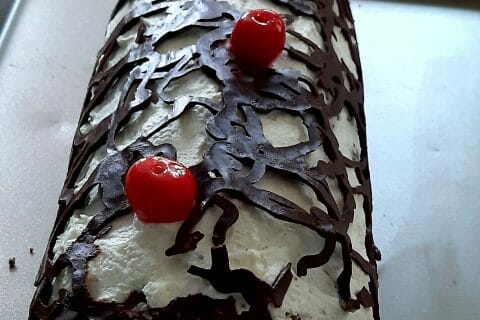 Cliquez pour zoomer ! Bûche forêt noire Thermomix par marmelsas