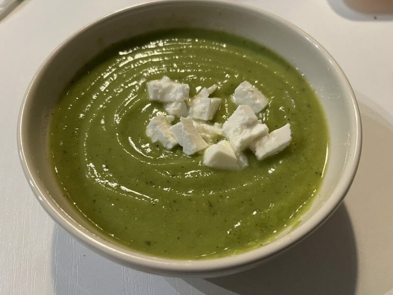 Cliquez pour zoomer ! Velouté de courgettes, petits pois et basilic Thermomix par Ansooo