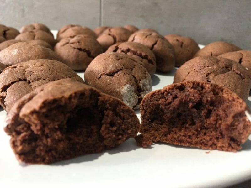 Cliquez pour zoomer ! Craquelés au chocolat Thermomix par Ansooo
