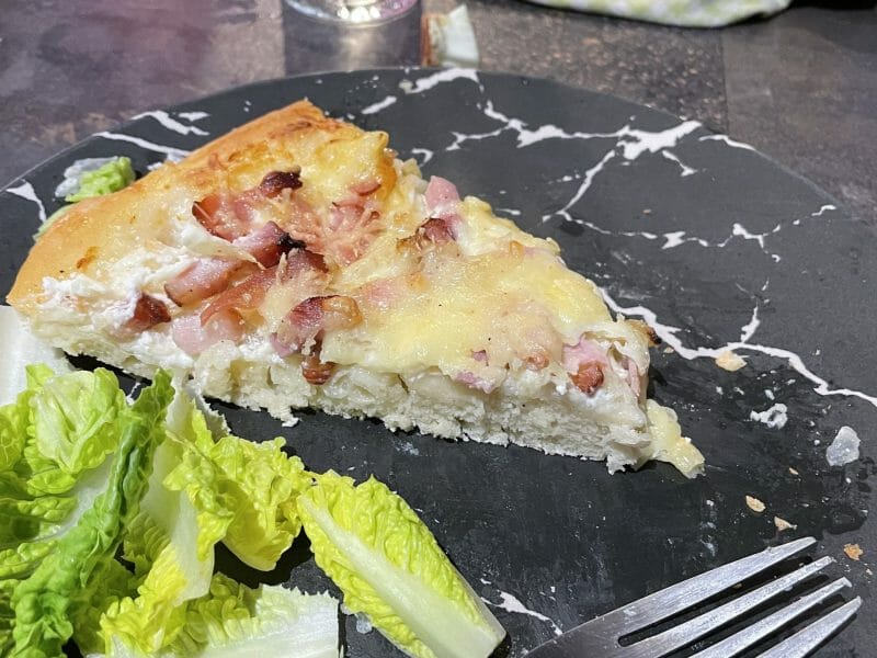 Cliquez pour zoomer ! Fougasse chèvre et lardons Thermomix par sophie49500