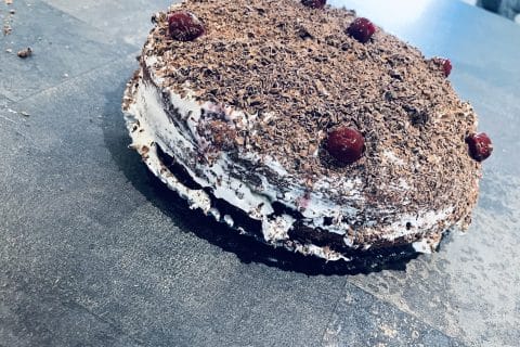 Cliquez pour zoomer ! Bûche forêt noire Thermomix par sophie49500