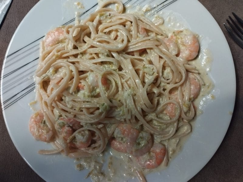 Cliquez pour zoomer ! Linguine aux poireaux et aux crevettes Thermomix par Véromix ☺️