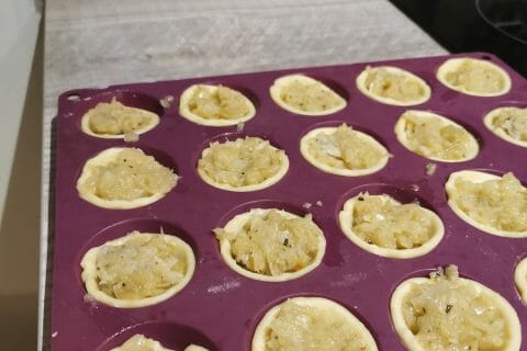Cliquez pour zoomer ! Tarte aux oignons, lardons et moutarde douce Thermomix par juliebonc86