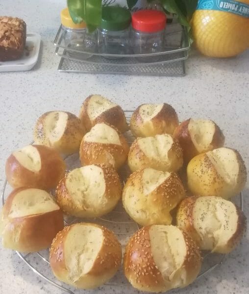 Cliquez pour zoomer ! Mauricette – Petits pains alsaciens Thermomix par Claude vba813