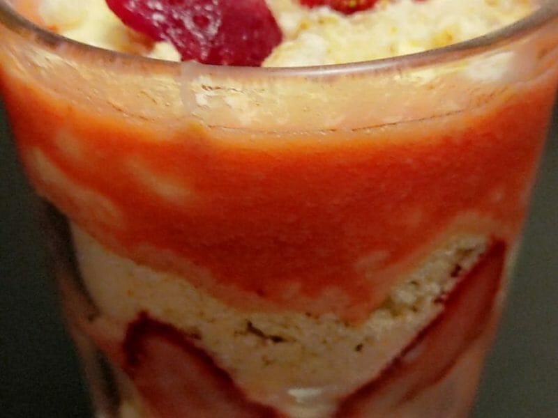 Cliquez pour zoomer ! Tiramisu aux framboises et spéculoos Thermomix par enza_974