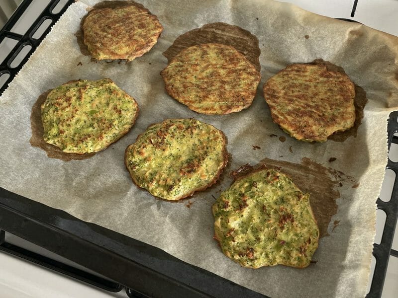 Cliquez pour zoomer ! Galettes de brocolis Thermomix par kathleen_23