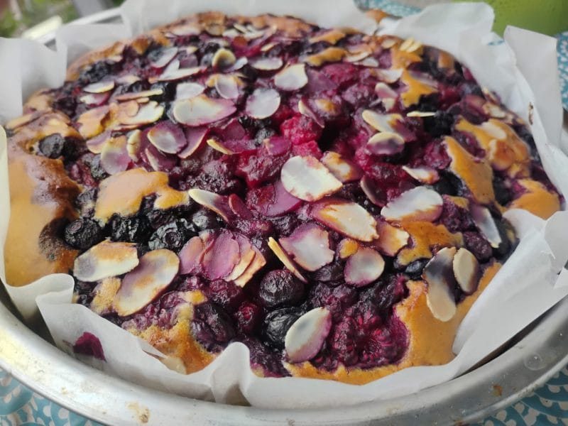 Cliquez pour zoomer ! Gâteau amandes et fruits rouges Thermomix par Biques