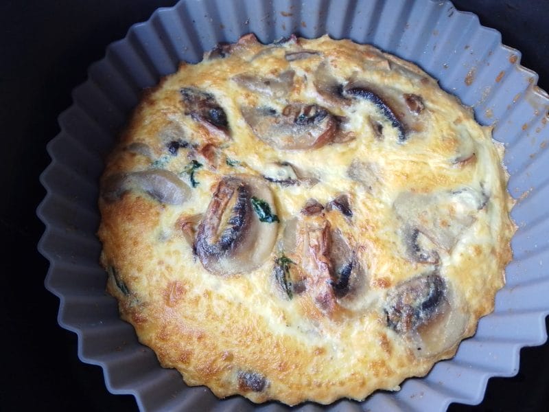 Cliquez pour zoomer ! Tortilla de champignons à l’ail Thermomix par Biques