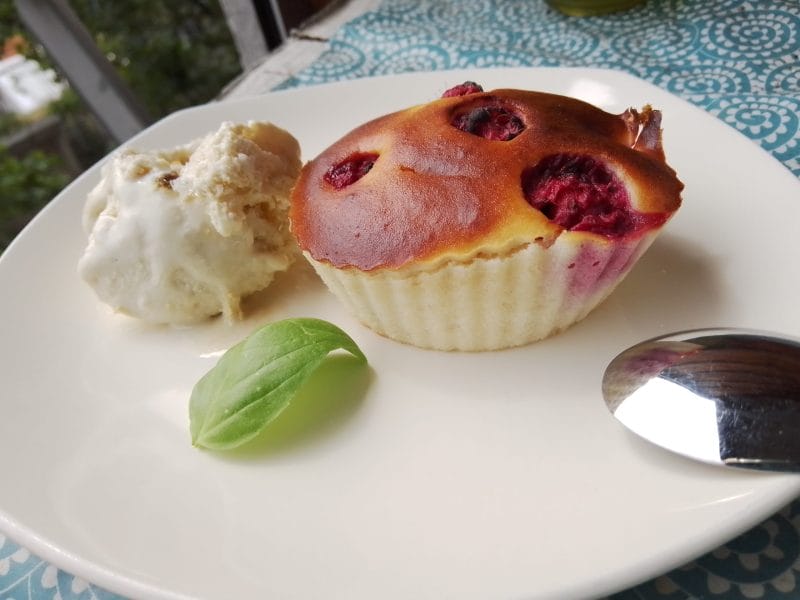 Cliquez pour zoomer ! Gâteau à la ricotta, amandes et framboises Thermomix par Biques