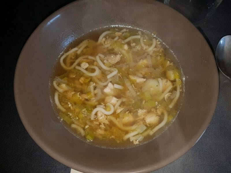 Cliquez pour zoomer ! Bouillon Chinois, poulet et poireaux Thermomix par Emilie2910