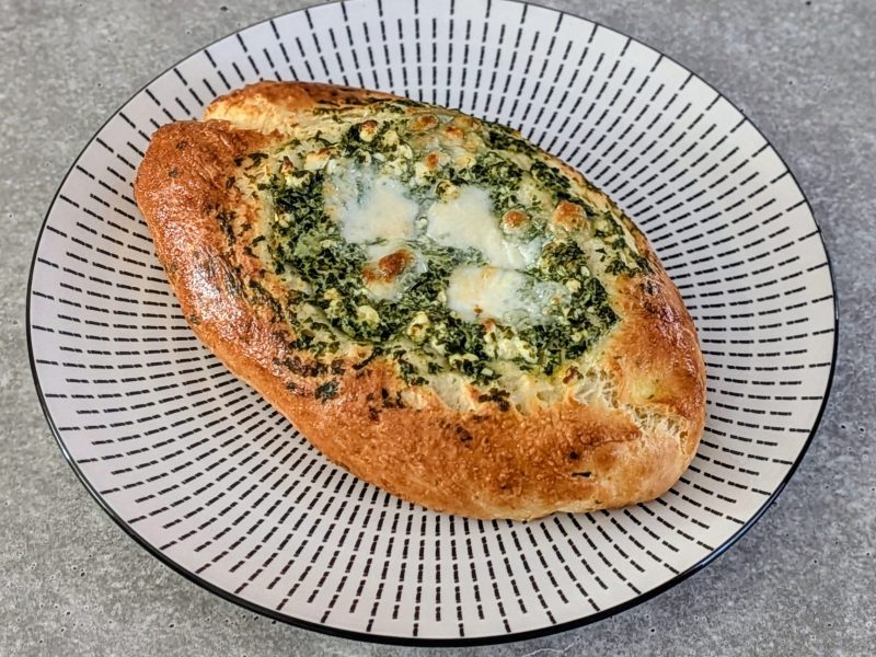 Cliquez pour zoomer ! Pide épinards et feta Thermomix par narf