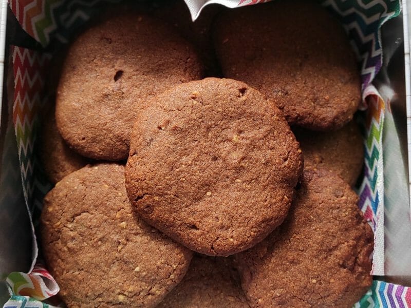 Cliquez pour zoomer ! Cookies aux 3 chocolats et noisettes Thermomix par narf