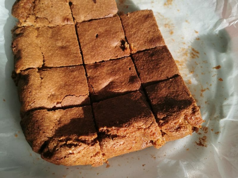 Cliquez pour zoomer ! Carrés spéculoos et chocolat blanc Thermomix par Vanessa40180