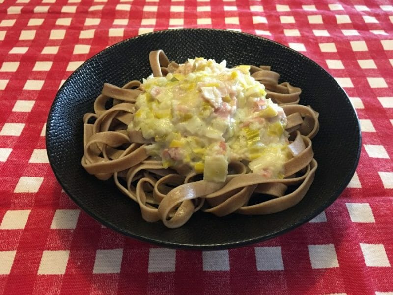 Cliquez pour zoomer ! Tagliatelles à la crème de poireaux Thermomix par Mokaroyal