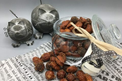Cliquez pour zoomer ! Amandes grillées à la cannelle et au miel au Thermomix