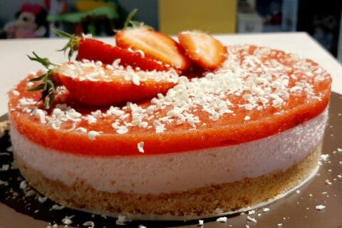 Cliquez pour zoomer ! Bavarois aux fraises Thermomix par charlotte_382