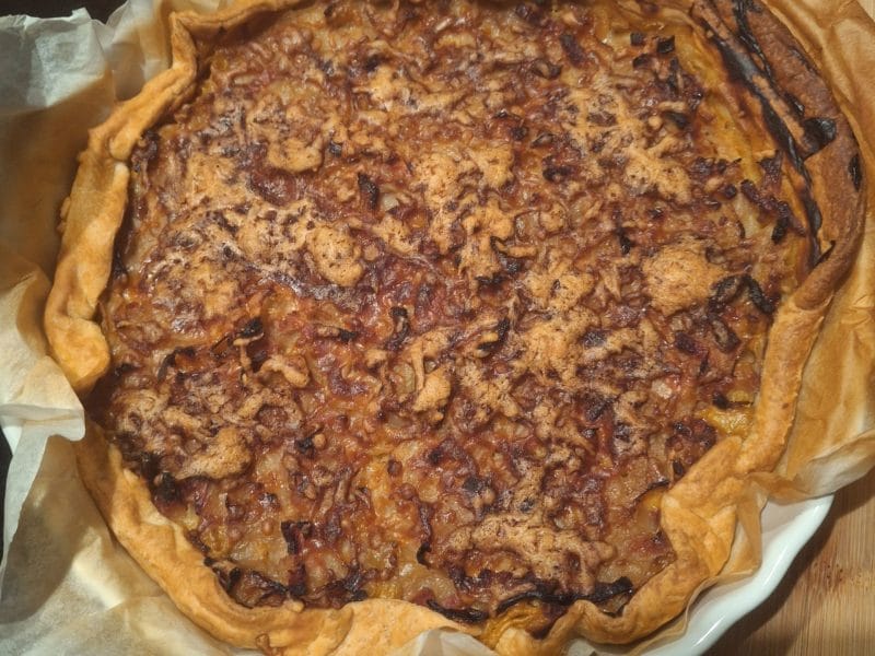 Cliquez pour zoomer ! Tarte aux oignons, lardons et moutarde douce Thermomix par Elo