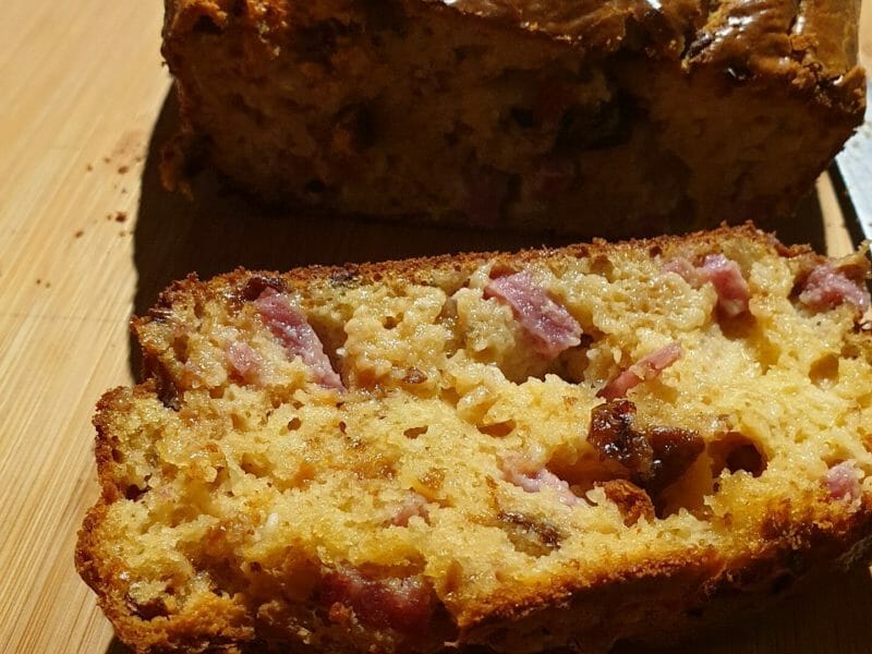 Cliquez pour zoomer ! Cake aux lardons et aux pruneaux Thermomix par Elo