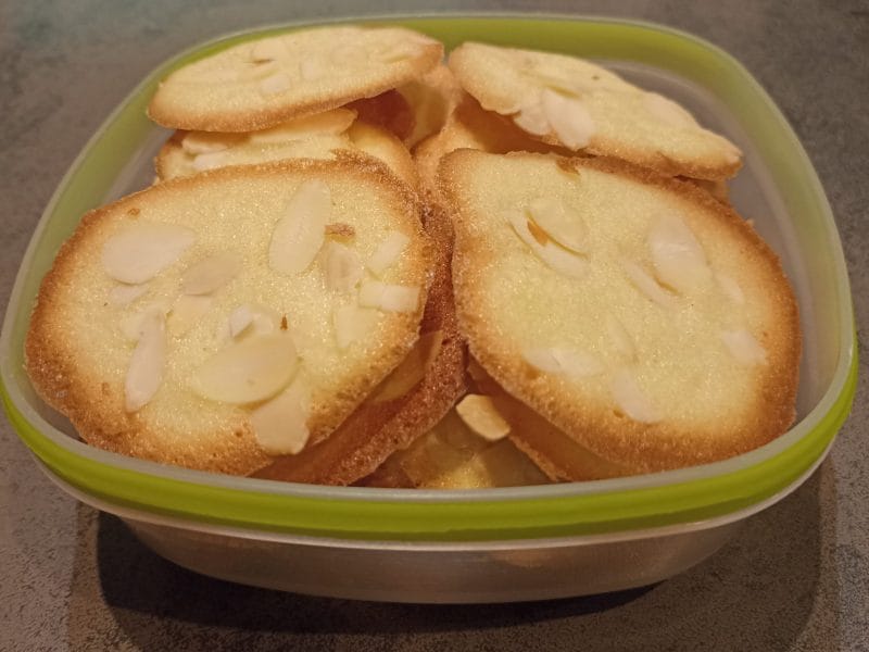 Cliquez pour zoomer ! Tuiles aux amandes Thermomix par Sylvaineroure