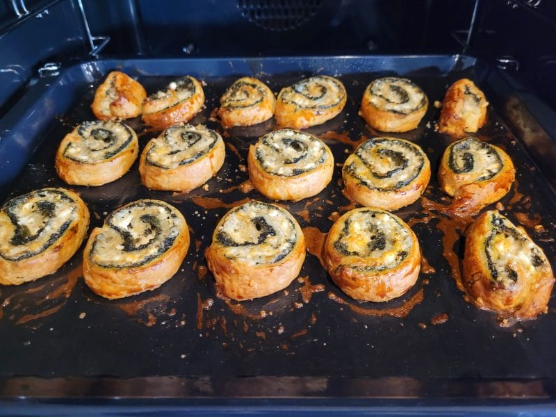 Cliquez pour zoomer ! Spirales feuilletées épinards et feta Thermomix par Leeloo50432