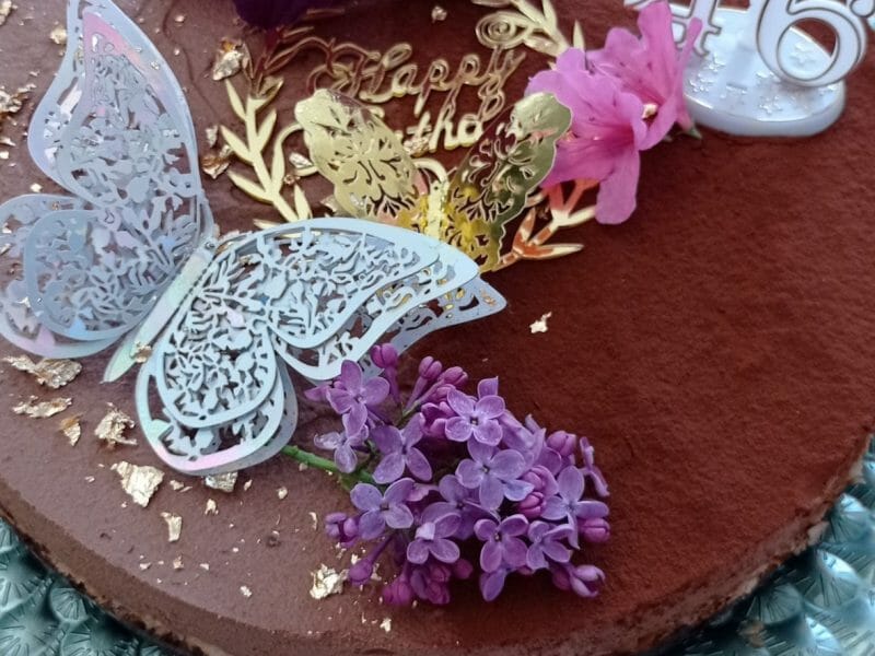 Cliquez pour zoomer ! Bûche mousse au chocolat Thermomix par mailo04