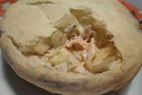 Cliquez pour zoomer ! Petites tourtes à la truite, fourme et poireaux Thermomix par sly_2