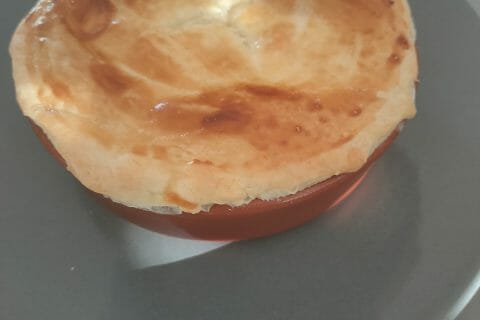 Cliquez pour zoomer ! Petites tourtes à la truite, fourme et poireaux Thermomix par sly_2