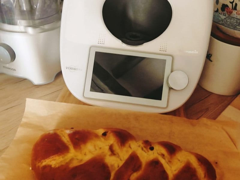 Cliquez pour zoomer ! Brioche tressée à la mie filante Thermomix par cecile76330