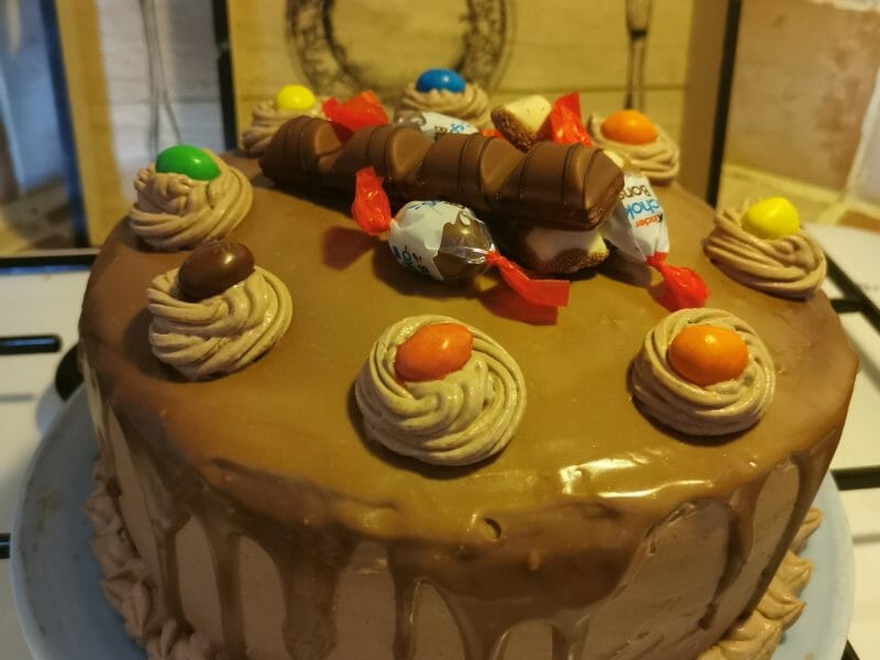Cliquez pour zoomer ! Layer cake Kinder Bueno Thermomix par cecile76330