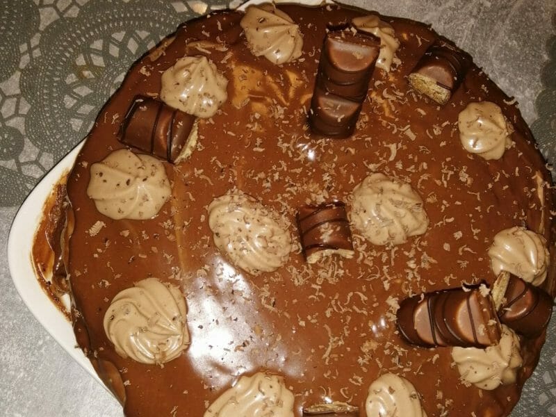 Cliquez pour zoomer ! Layer cake Kinder Bueno Thermomix par clem1103