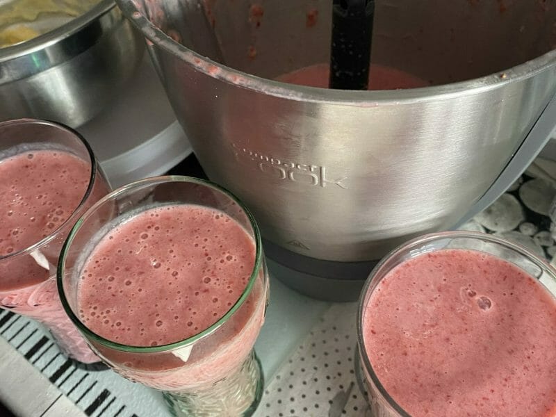 Cliquez pour zoomer ! Milkshake fraise banane Thermomix par pitchoune_3