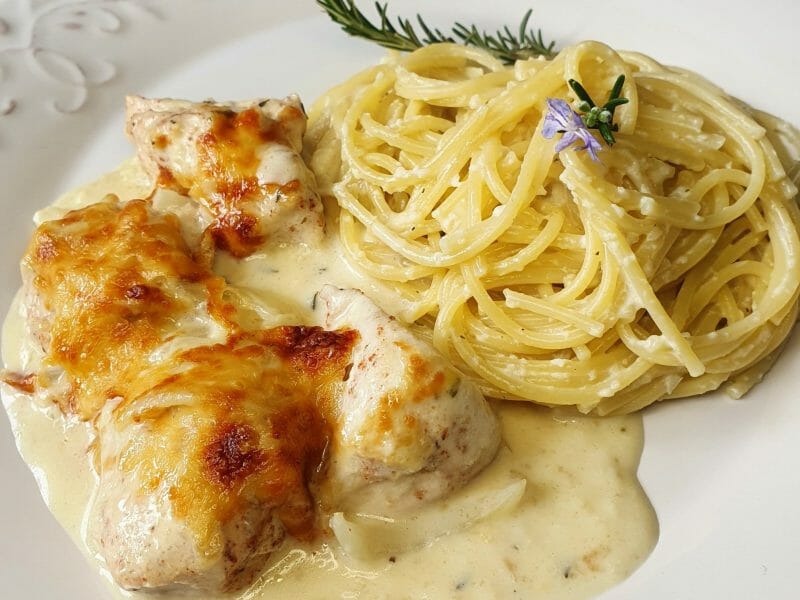 Cliquez pour zoomer ! Poulet à la crème et aux oignons Thermomix par aurelie_isabel