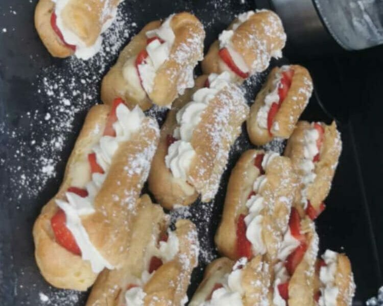 Cliquez pour zoomer ! Éclairs fraises chantilly Thermomix par sarahjamel