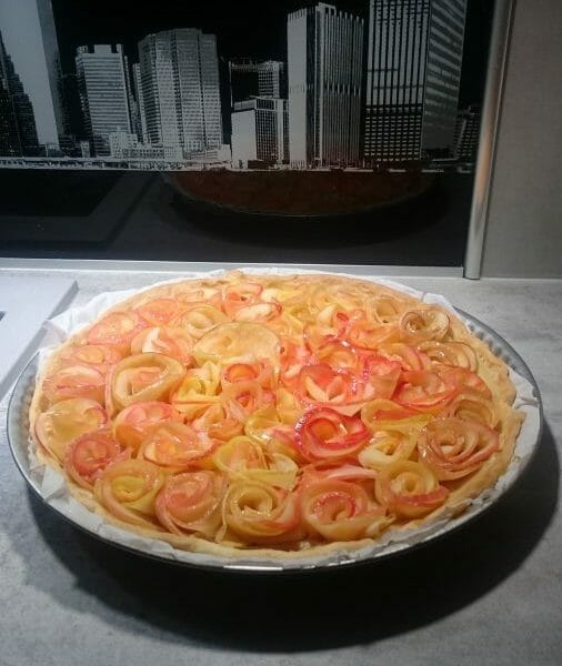 Cliquez pour zoomer ! Roses feuilletées aux pommes Thermomix par Patrice