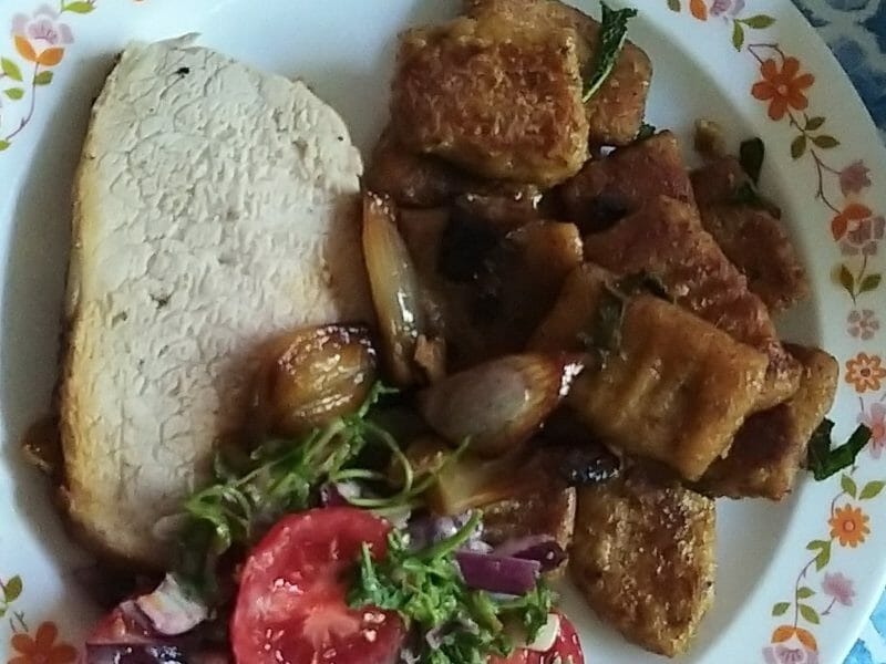 Cliquez pour zoomer ! Capunsei au beurre de sauge – Gnocchi de pain Thermomix par verobleu