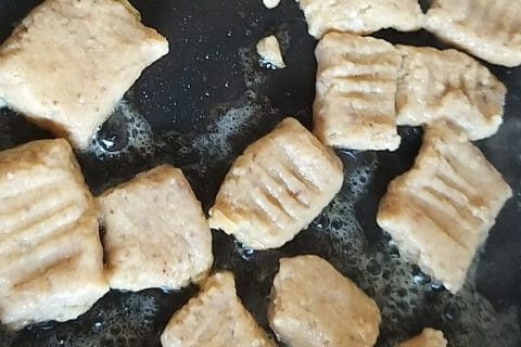 Cliquez pour zoomer ! Capunsei au beurre de sauge – Gnocchi de pain Thermomix par verobleu