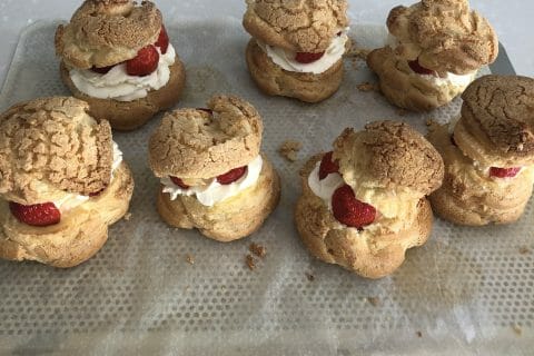 Cliquez pour zoomer ! Choux craquelin fraises chantilly Thermomix par Petiote