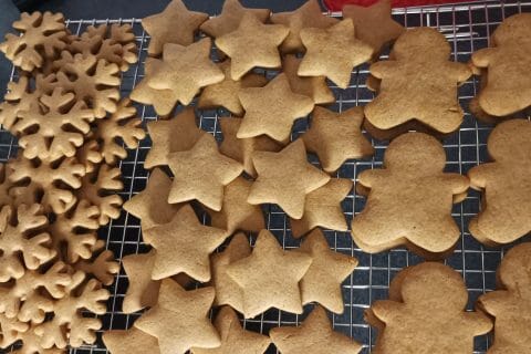 Cliquez pour zoomer ! Bonhommes en pain d’épices Thermomix par aurelie1078