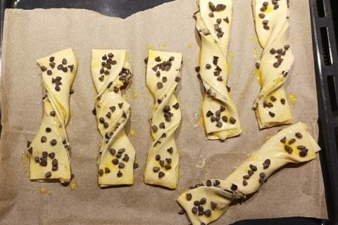 Cliquez pour zoomer ! Torsades crème pâtissière et pépites de chocolat Thermomix par aurelie1078