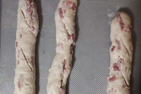 Cliquez pour zoomer ! Ficelles aux lardons Thermomix par nadia_26800