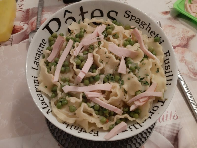 Cliquez pour zoomer ! Pâtes aux petits pois et lardons Thermomix par macze