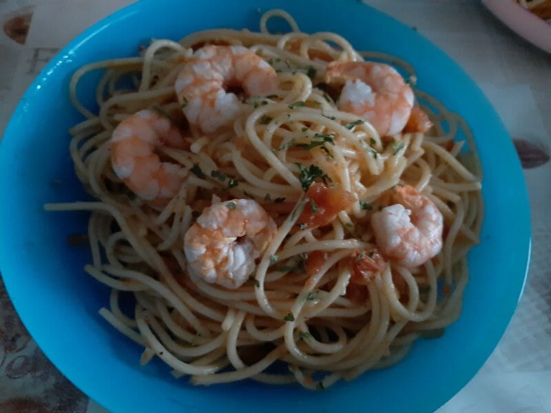 Cliquez pour zoomer ! Spaghettis aux crevettes et à l’ail Thermomix par macze